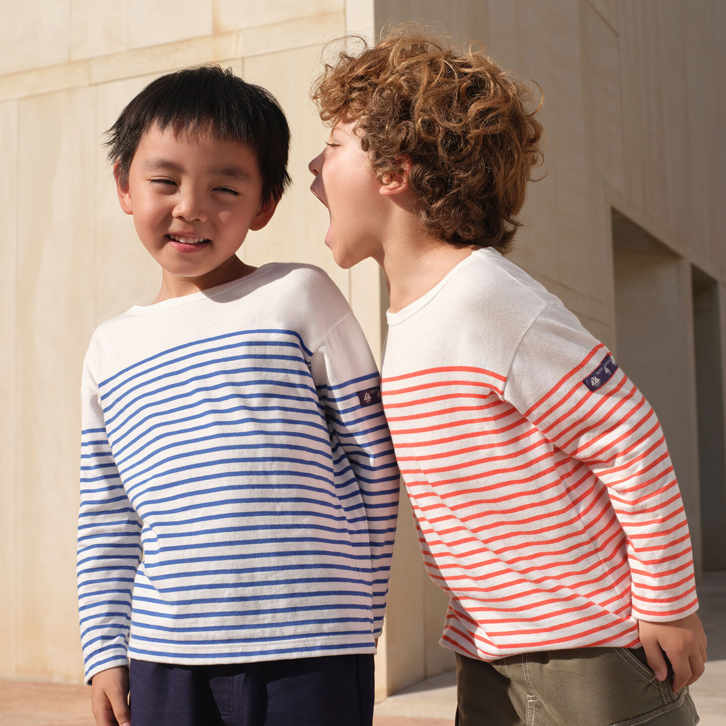 <p class="text-component">De marinetruien</p>