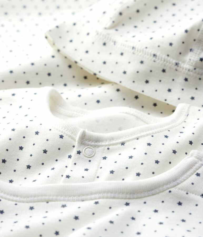 Coffret cadeau naissance blanc &agrave; &eacute;toiles b&eacute;b&eacute; en coton biologique multicouleur