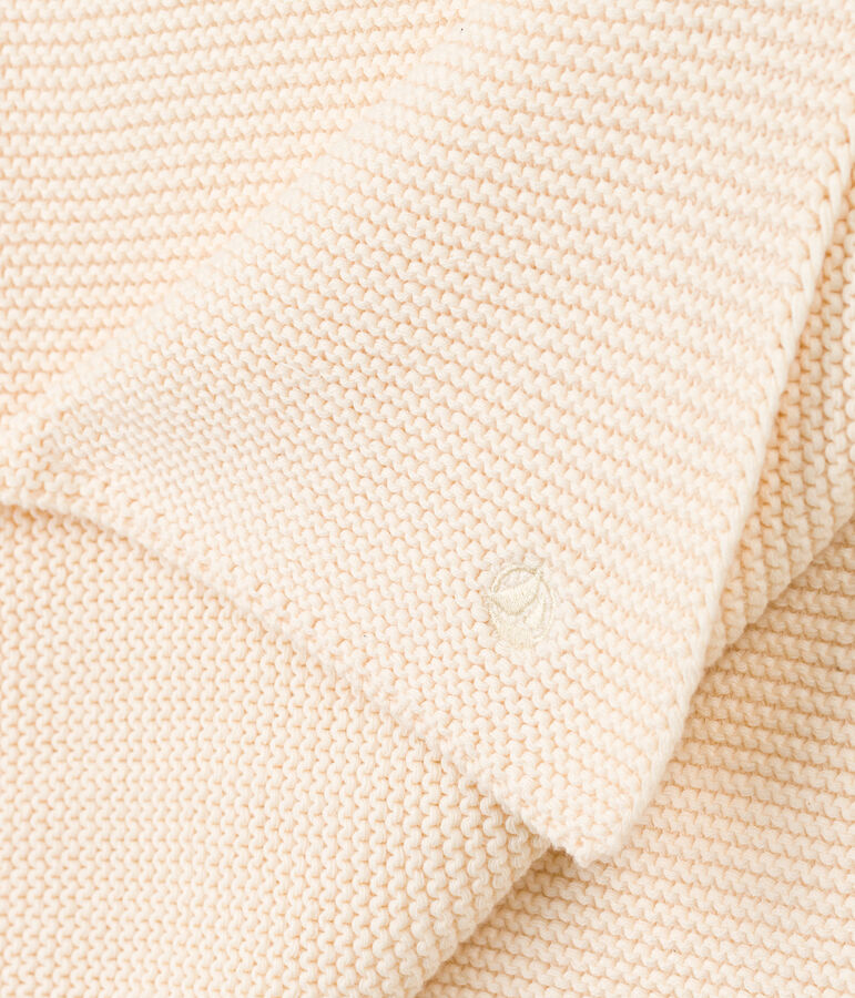 Couverture en tricot &eacute;cru