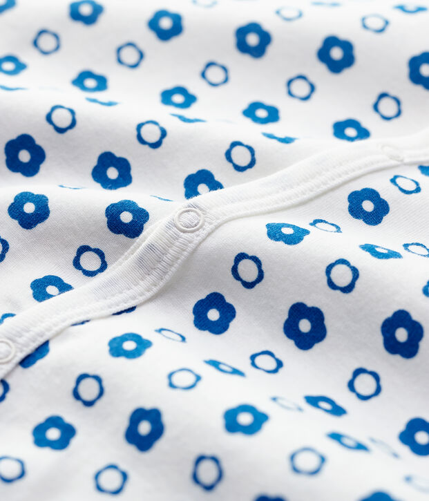Voetloos slaappakje met retro bloemenprint van biologisch katoen wit/blauw