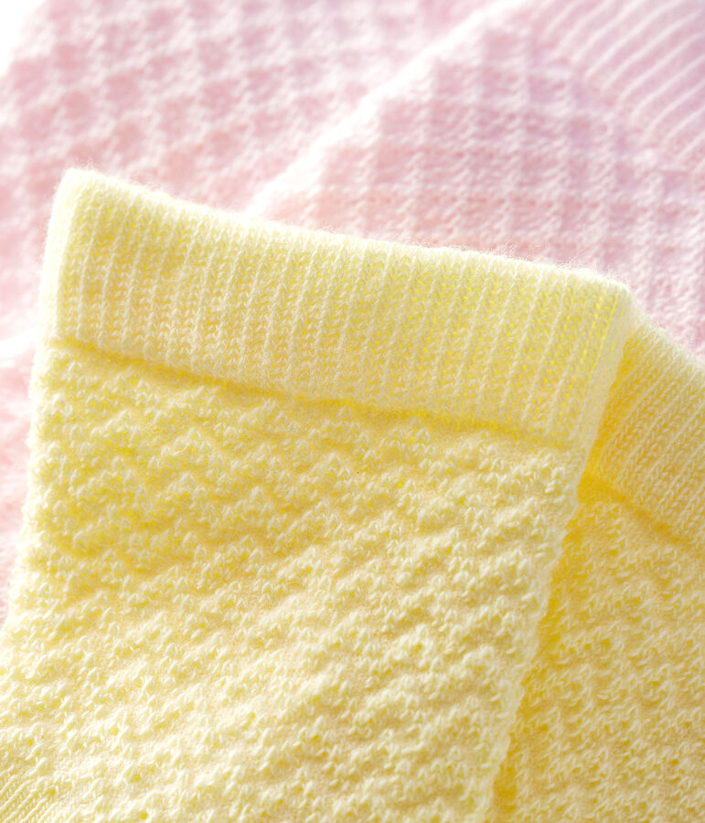 Set van 2 sokken voor baby meisje/jongen in reli&euml;f multicouleur