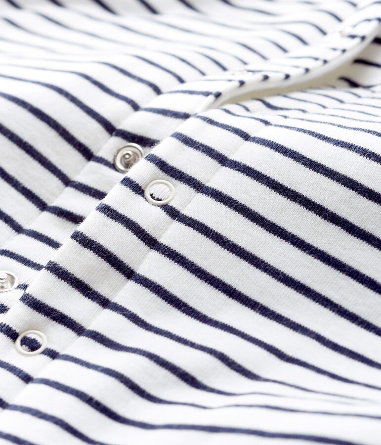 Cape iconique b&eacute;b&eacute; en c&ocirc;te ouatin&eacute;e blanc/bleu