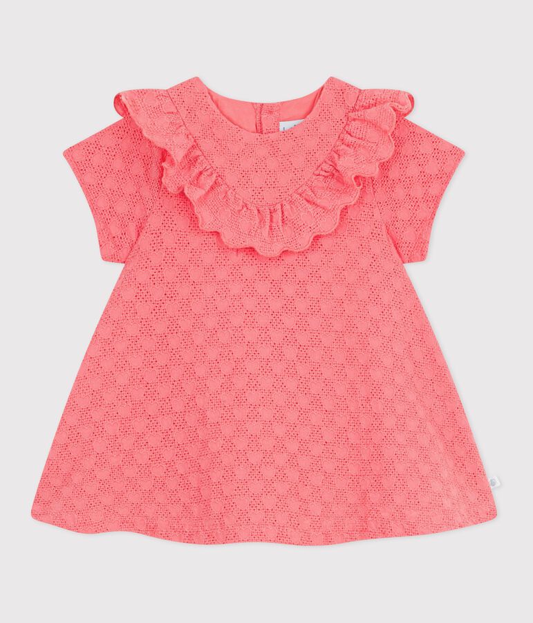 Robe b&eacute;b&eacute; en broderie anglaise manches courtes, motifs c&oelig;urs rose