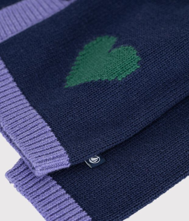 Babyvestje van gebreide wol en katoen met ingeweven hartjesmotief blauw/multicouleur