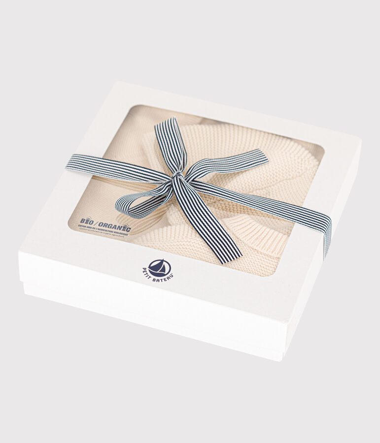 Coffret cadeau naissance en tricot multicouleur