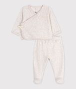 beige chin&eacute;