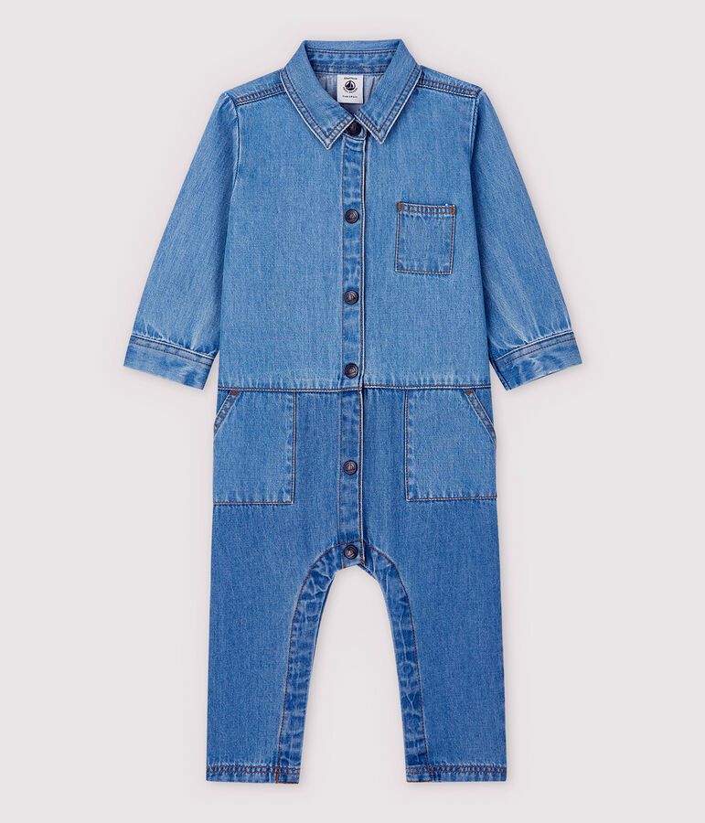 Combinaison longue en denim clair b&eacute;b&eacute; gar&ccedil;on. bleu
