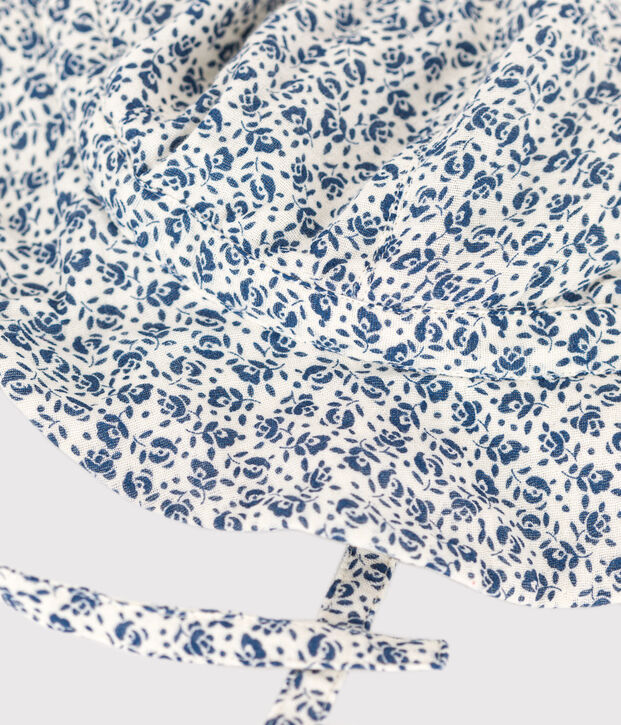 Zonnehoedje van licht katoen met blauwe bloemen voor baby's ecru/blauw