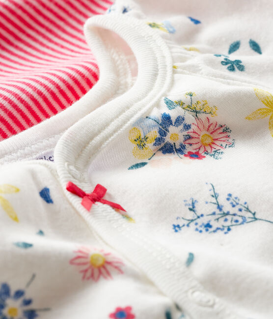 Twee babypakjes van ribstof voor meisjes variante 1