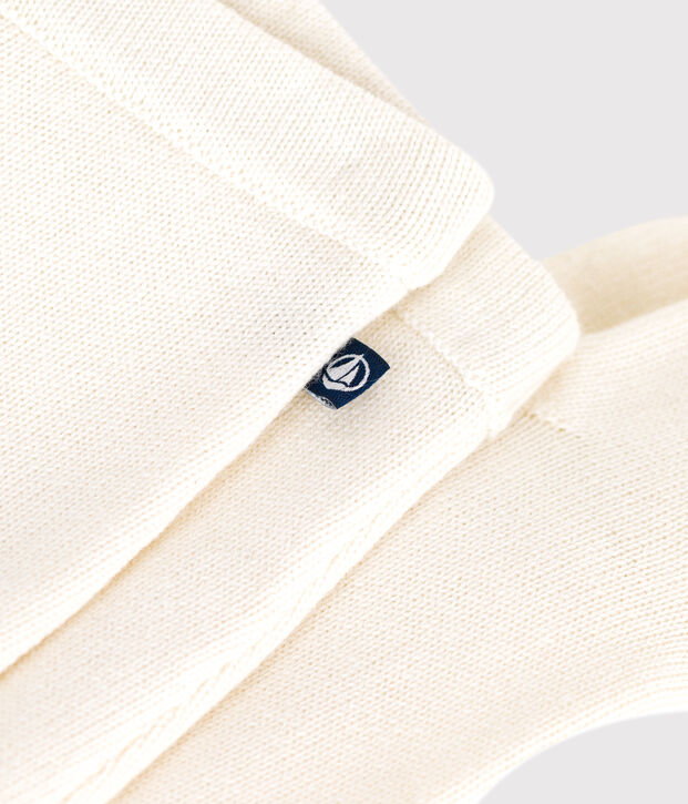 Gebreid babybroekje van wol en katoen wit