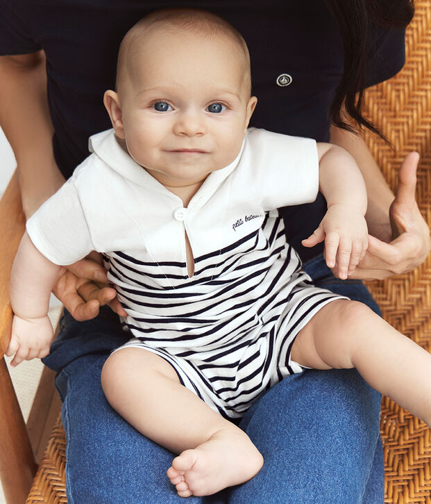 Combinaison courte b&eacute;b&eacute; en coton ray&eacute;e et col vareuse bleu/bleu