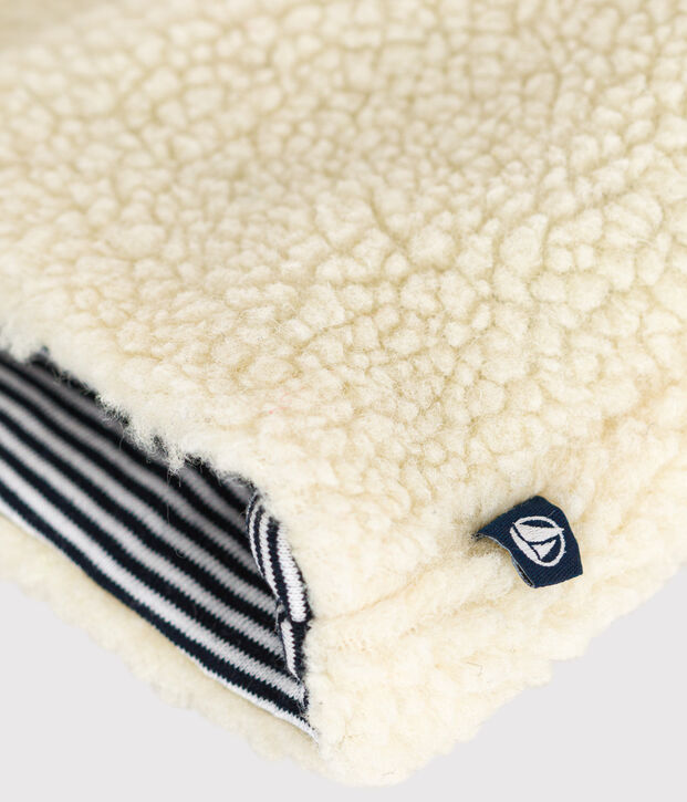 Mouwloos babyjasje van sherpa ecru