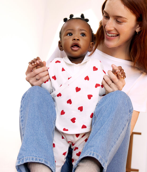 Driedelig katoenen babysetje met overslag en hartjesprint wit/rood