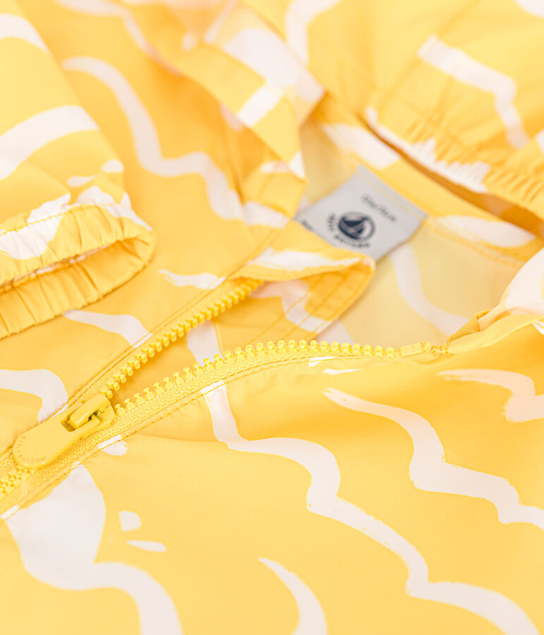 Coupe-vent b&eacute;b&eacute; anti-UV en polyester, imprim&eacute; requin jaune/blanc