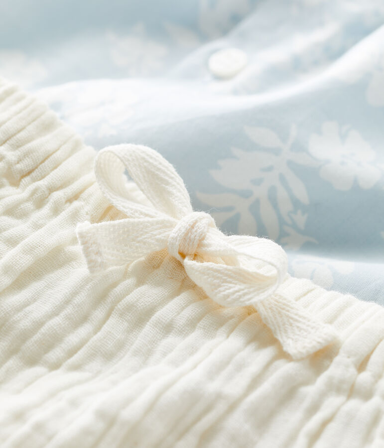 Tweedelig babypakje met Hawa&iuml;-print in organisch popeline. blauw/wit