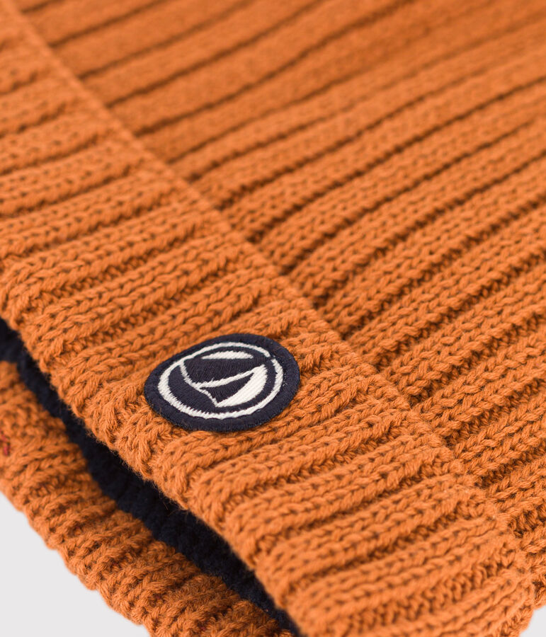 Met fleece gevoerde gebreide babymuts bruin