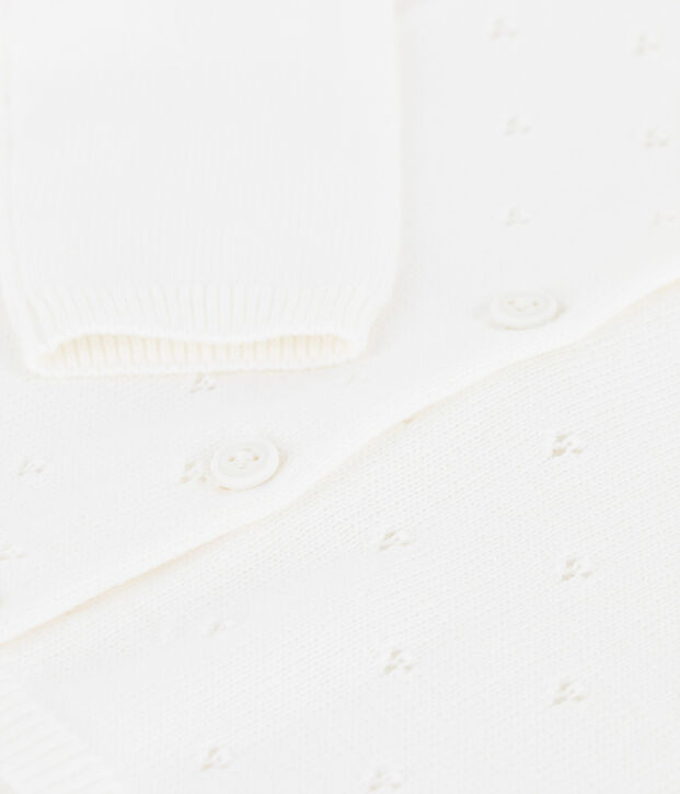 Babycardigan in verfijnd tricot wit
